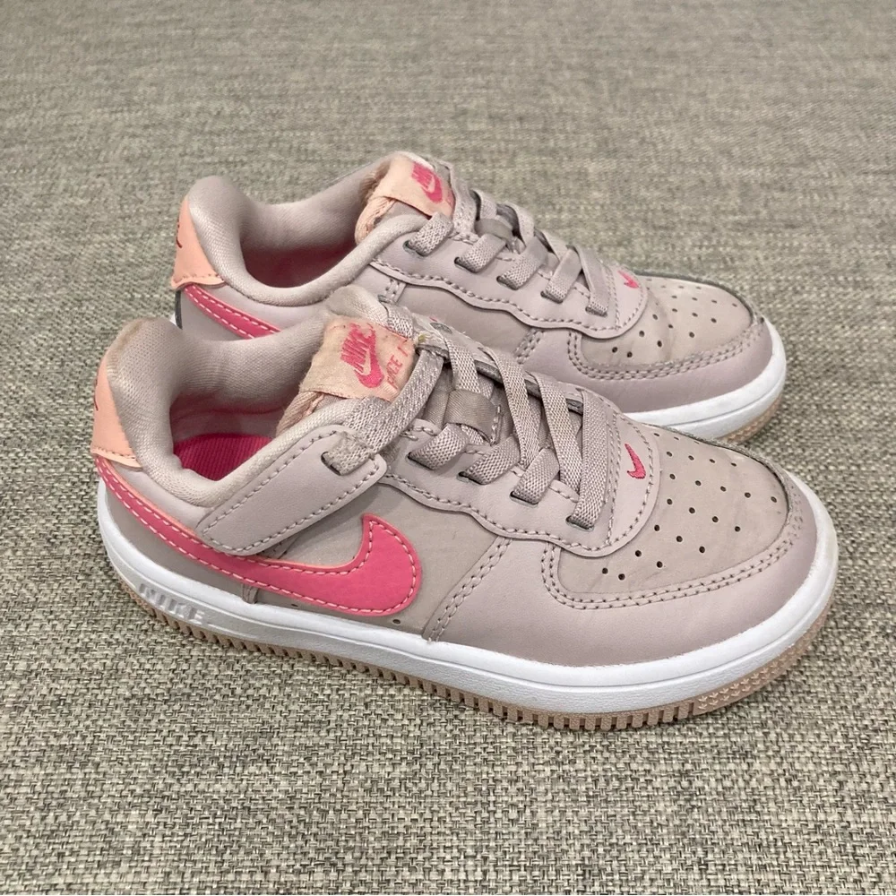 Nike Kids Air Force 1 Low Sneakers size 10c play for regular wear - Picture 1 of 7